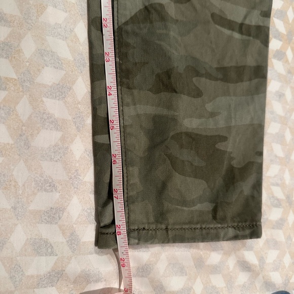 Army pants from Loft worn a few times - Picture 5 of 5